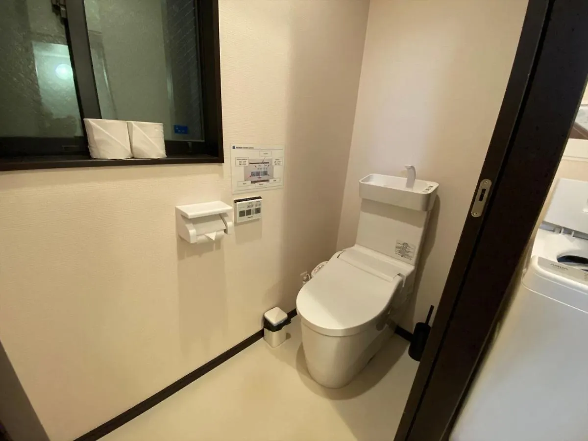 Kyoto Station House Villa 0*,